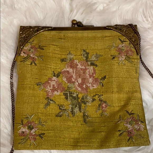 DESIGNER SILK EVENING BAG - Picture 2 of 6